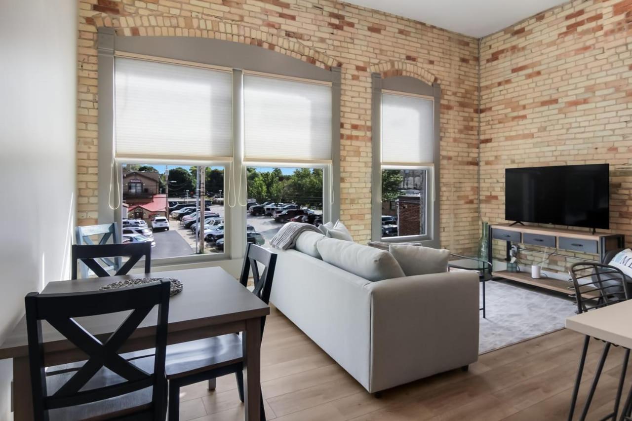 Golden Lofts Unit 1 Downtown Traverse City 1Bd 1Ba Exterior photo